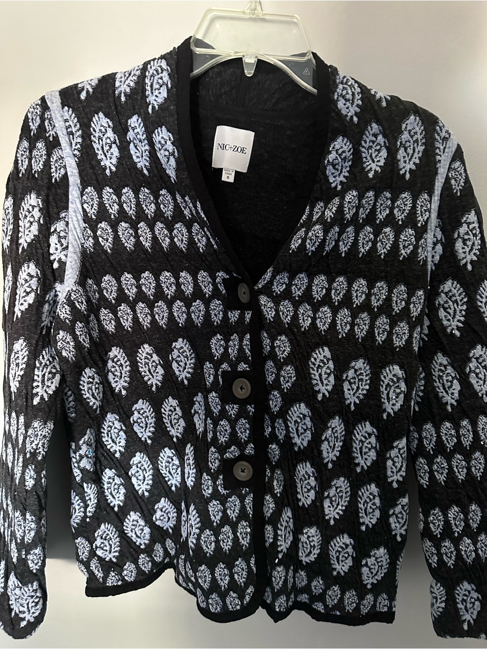 NIC+ZOE Black & Light Blue Leaf-Print Button Cardigan